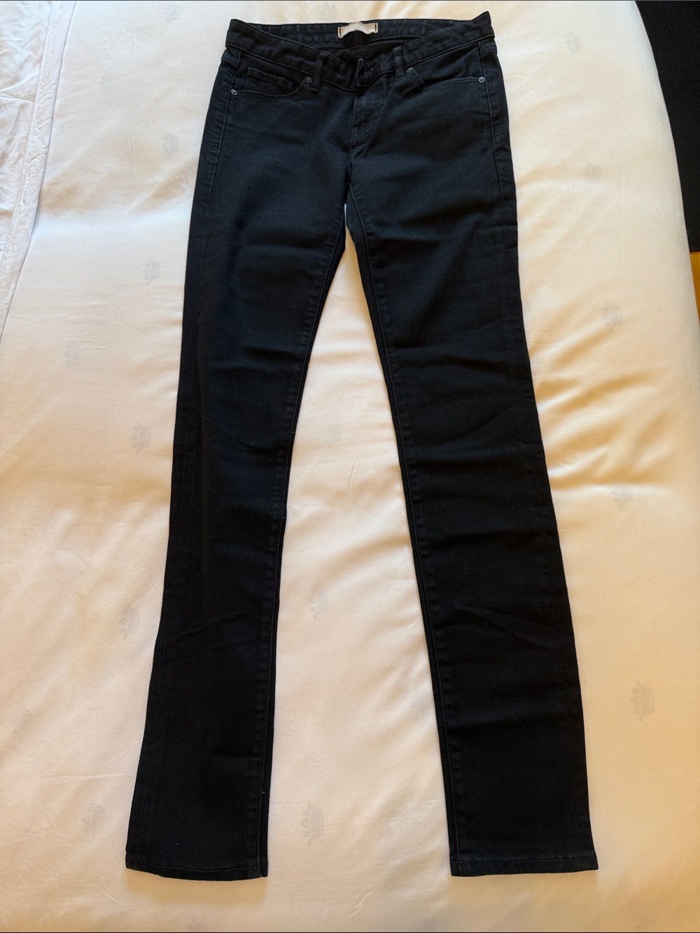 Uniqlo Women's Straight Leg Jeans in Black
